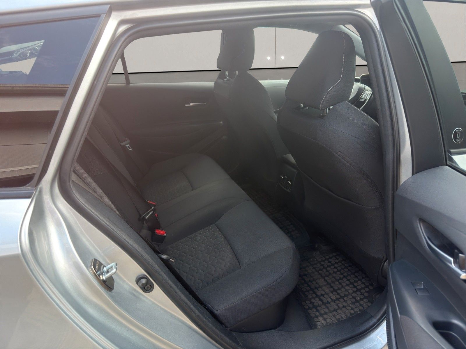 Toyota Corolla Touring Sports Hybrid Team D foto 24