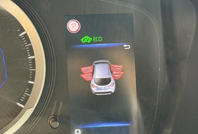 Toyota TOYOTA Corolla 1.8 Hybrid Business (NESSUN VINCO foto 15