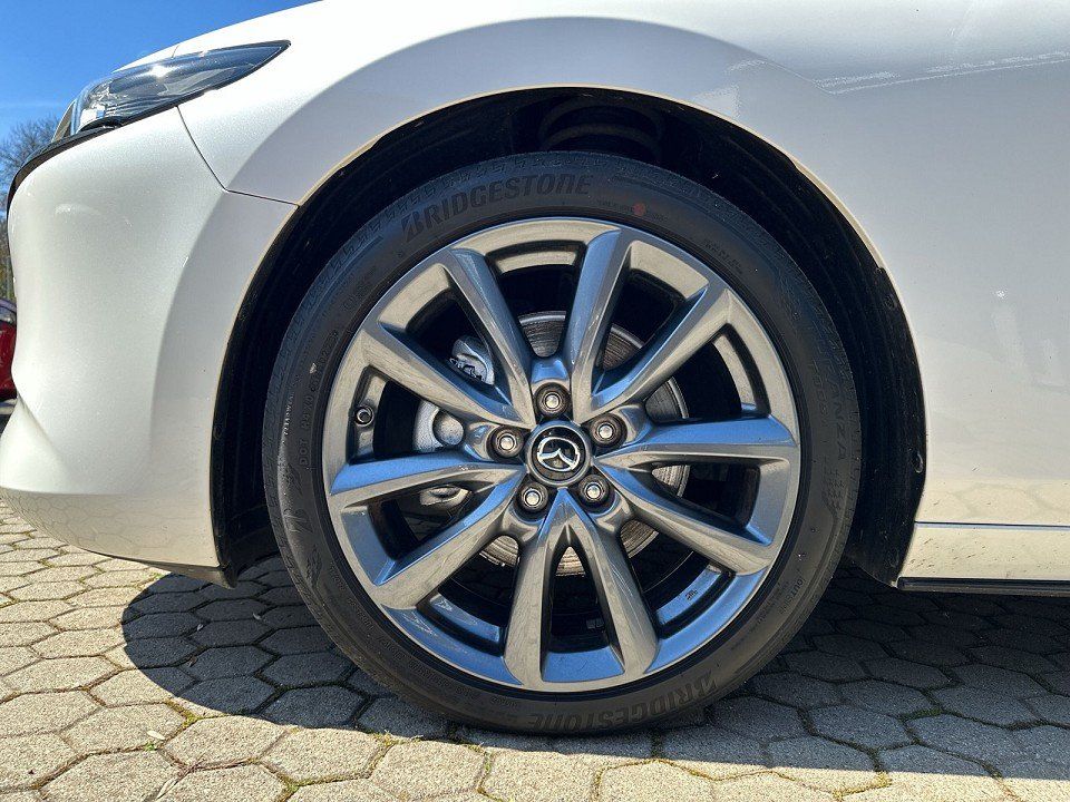 Mazda 3 SKYACTIV-G 2.0 150PS M Hybrid foto 12