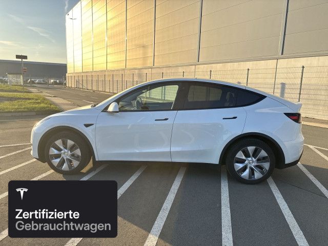 Tesla Model Y Rear-Wheel Drive foto 4