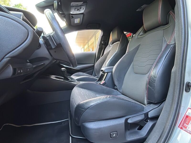 Toyota Corolla 2.0 Hybrid Lounge foto 3