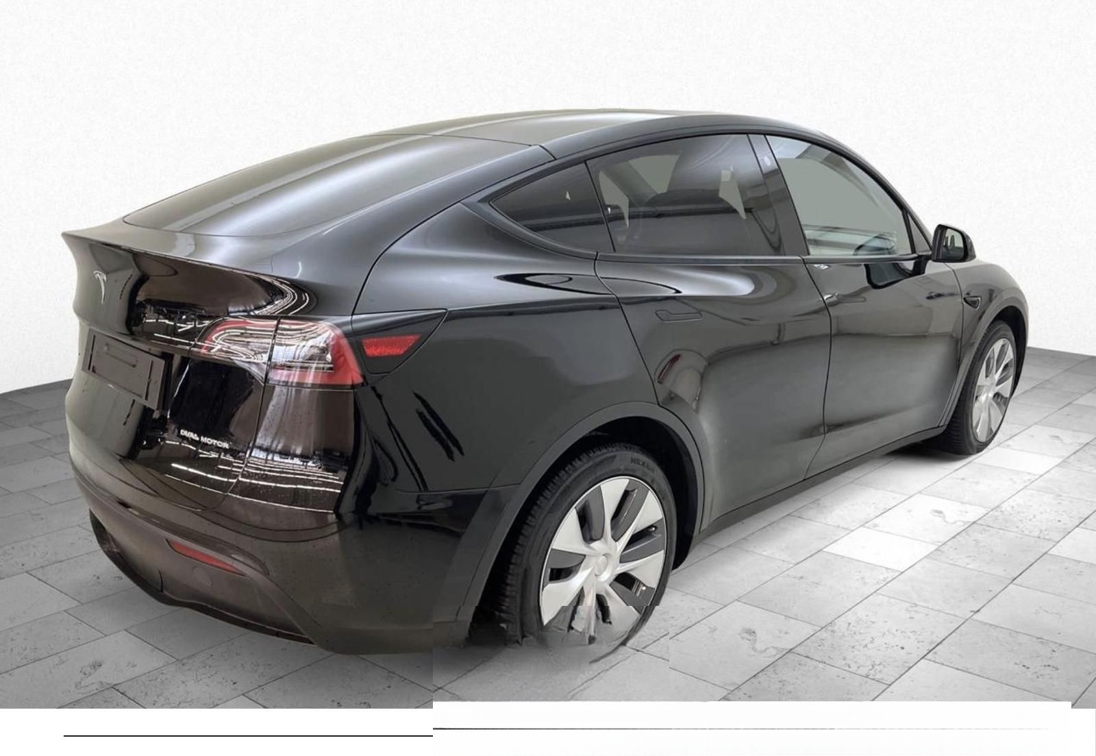 Tesla Model Y Long Range Dual AWD 360 Kam Autopilot 3 foto 2