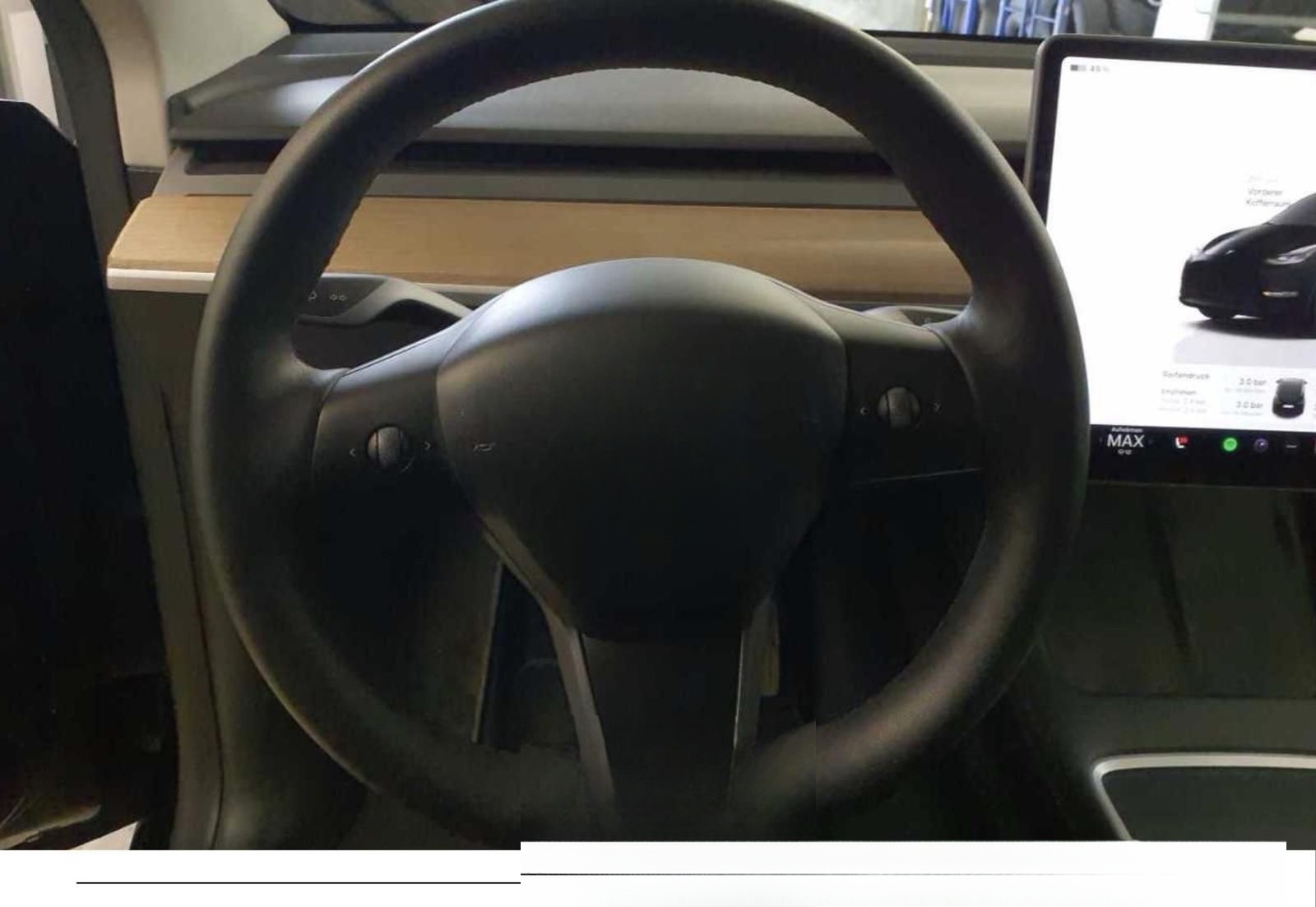 Tesla Model Y Long Range Dual AWD 360 Kam Autopilot 3 foto 12