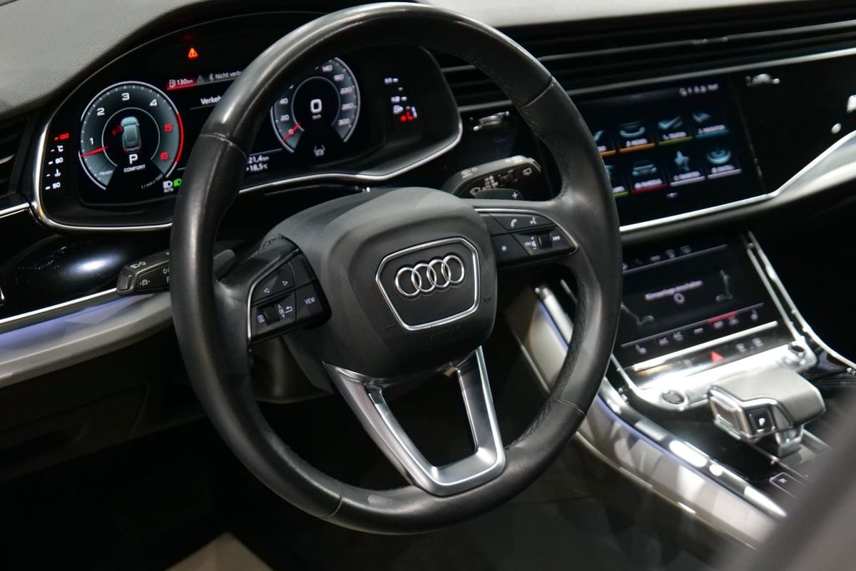 Audi Q8 50 TDI quattro Luft Panorama HUD AHK foto 11