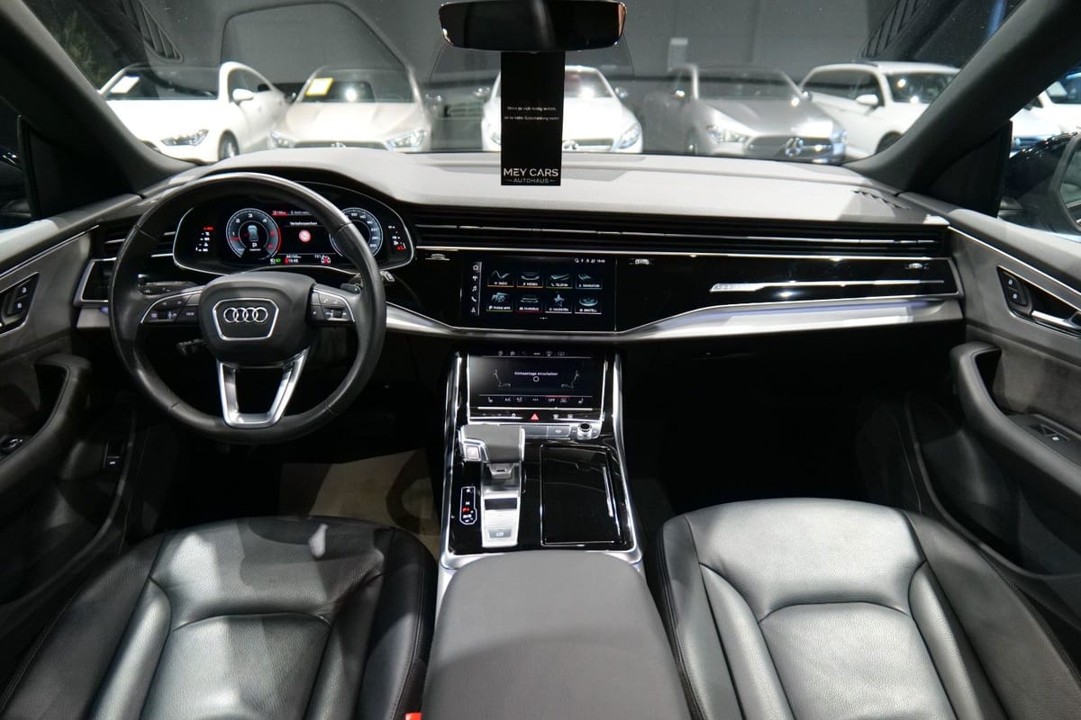 Audi Q8 50 TDI quattro Luft Panorama HUD AHK foto 12