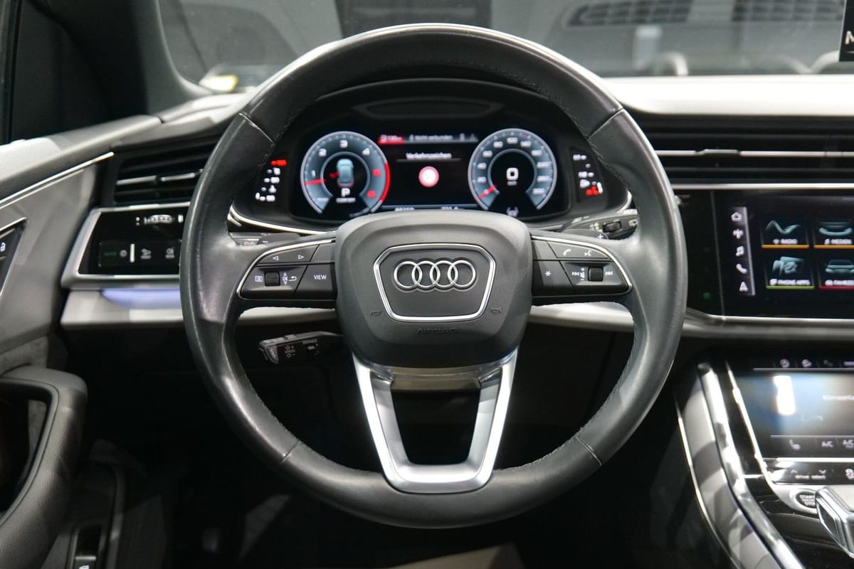 Audi Q8 50 TDI quattro Luft Panorama HUD AHK foto 16