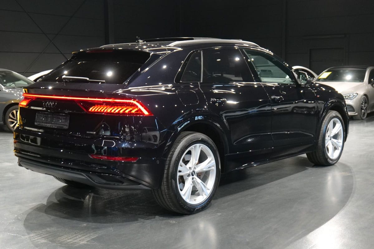 Audi Q8 50 TDI quattro Luft Panorama HUD AHK foto 6