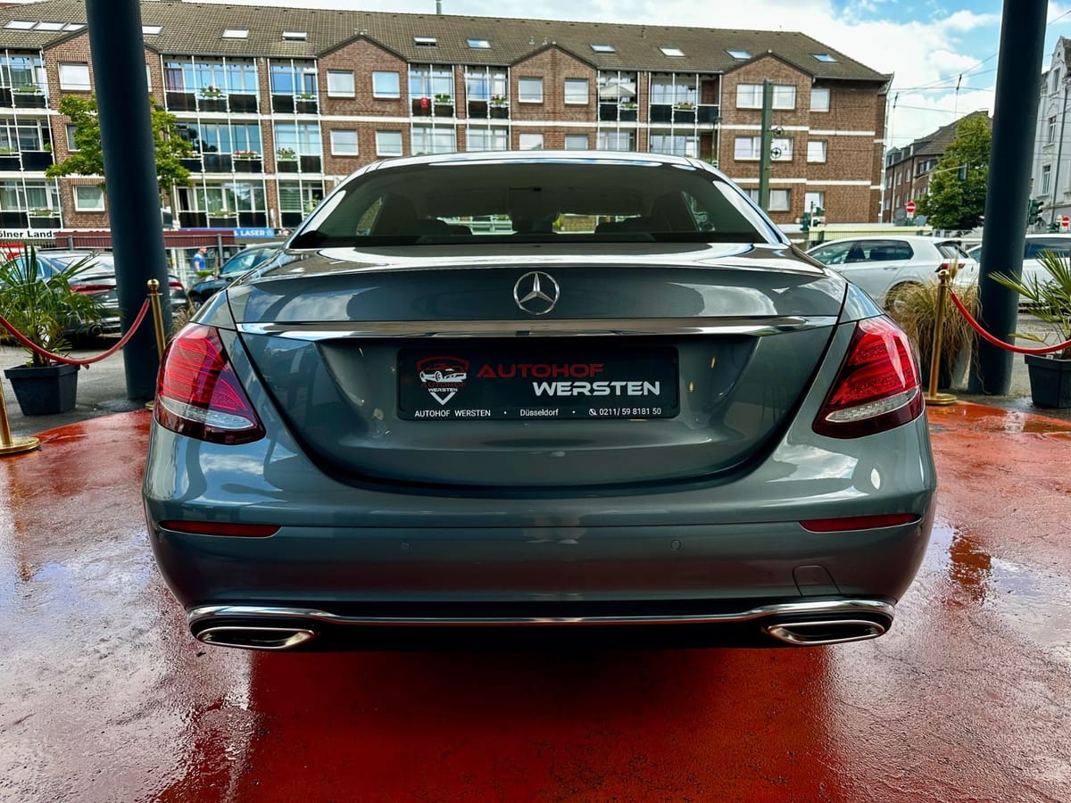 Mercedes-Benz E 200 Lim. Automatik Exclusive Business foto 5