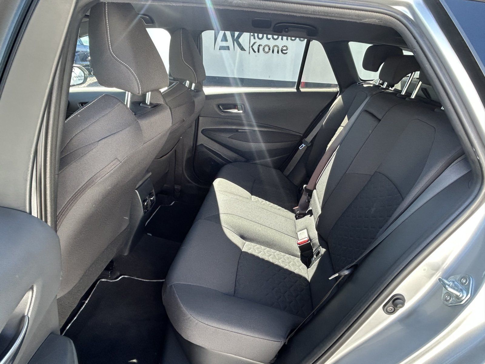 Toyota Corolla 2.0 Hybrid Team D  *ACC*KEYLESS*KAMERA*  foto 17