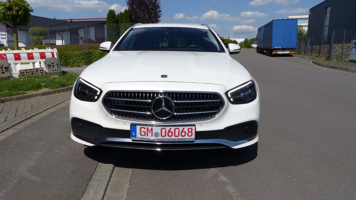 Mercedes-Benz E 300 de T-Modell Avantgarde AHK WR NR foto 2