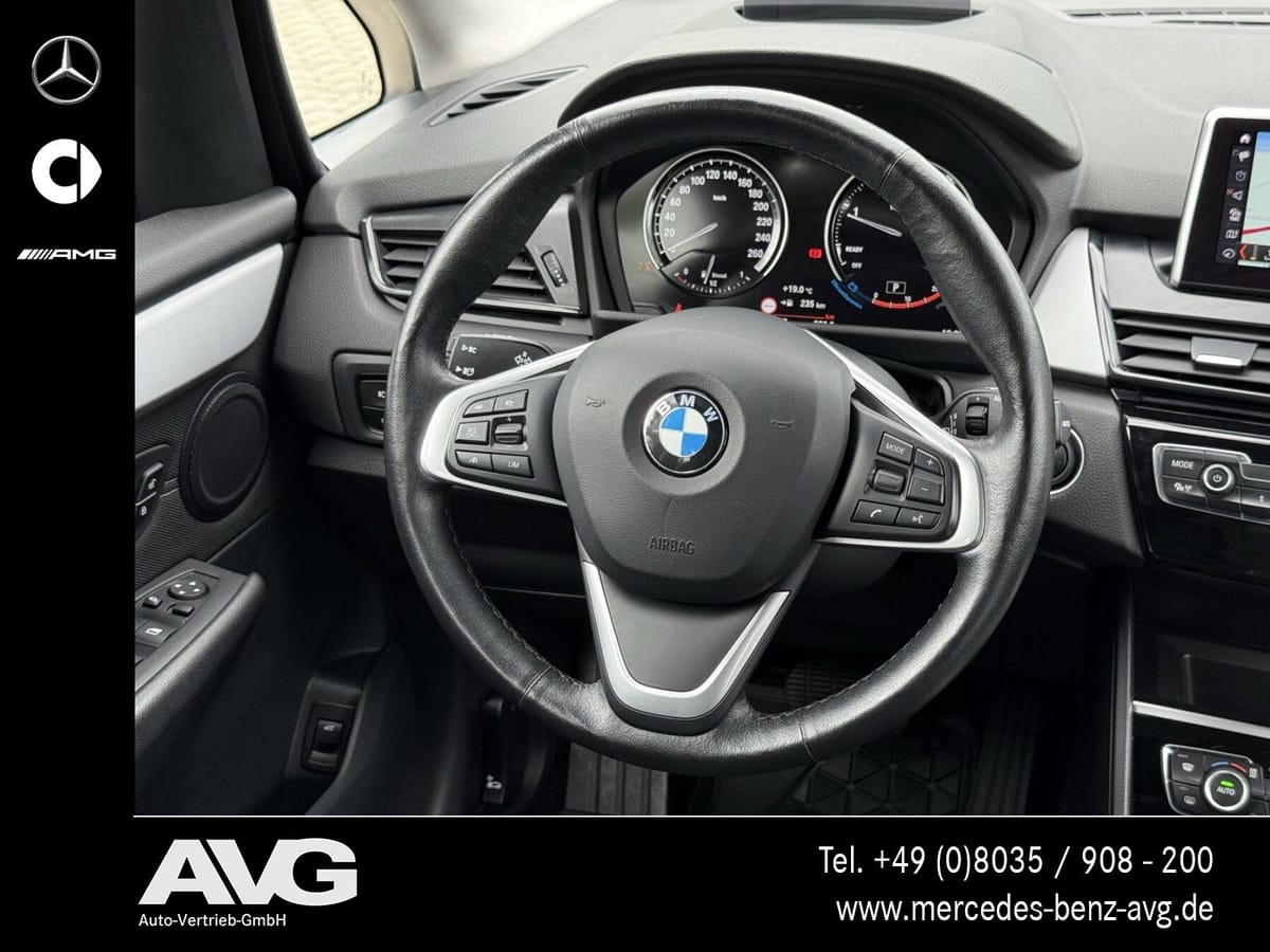 BMW 218d Advantage Navi LED PDC HUD foto 18