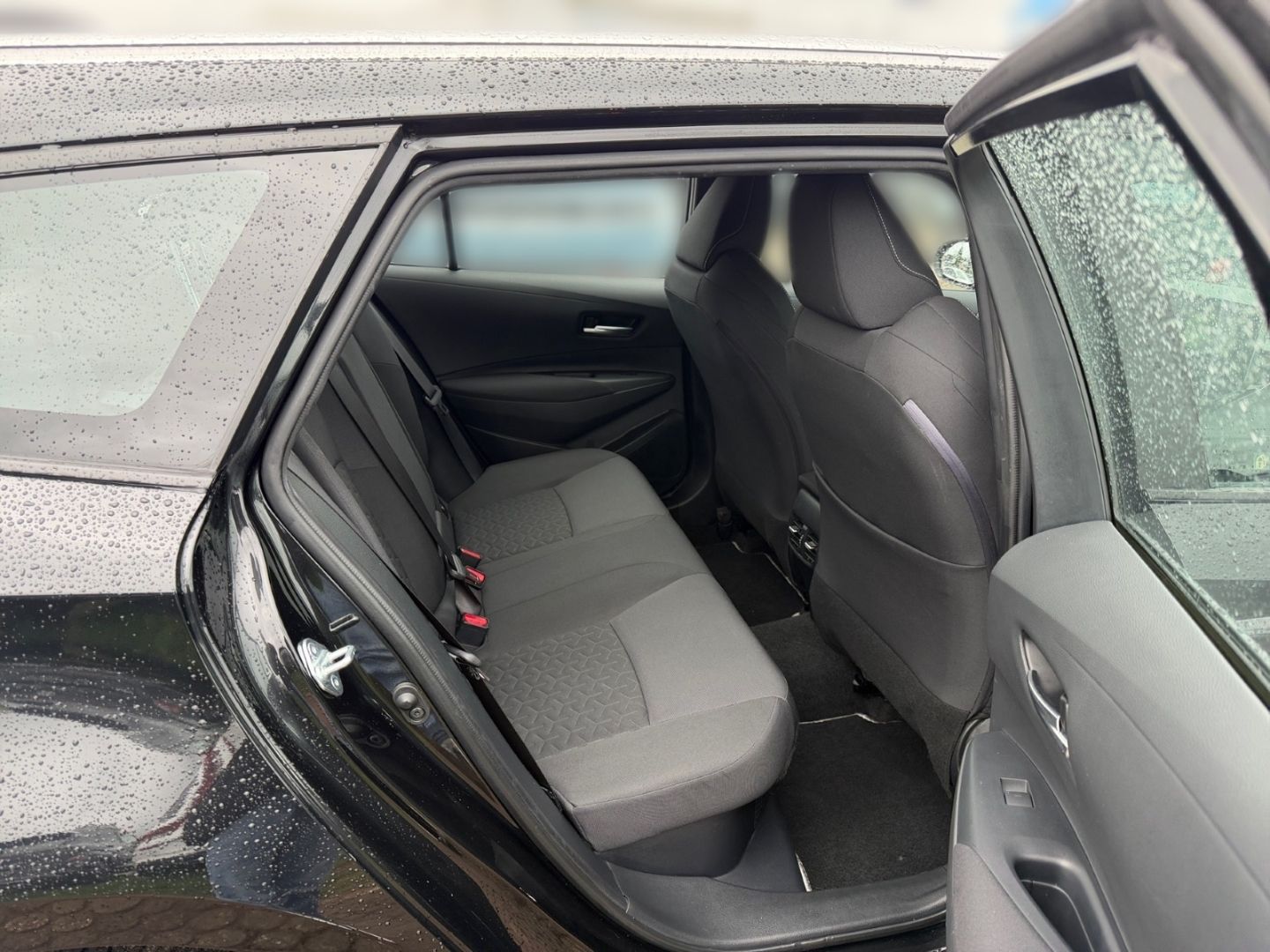Toyota Corolla Touring Sports Hybrid Business Edition foto 13