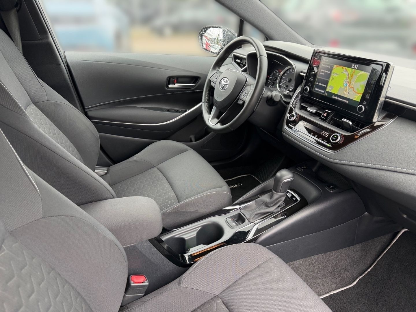 Toyota Corolla Touring Sports Hybrid Business Edition foto 14