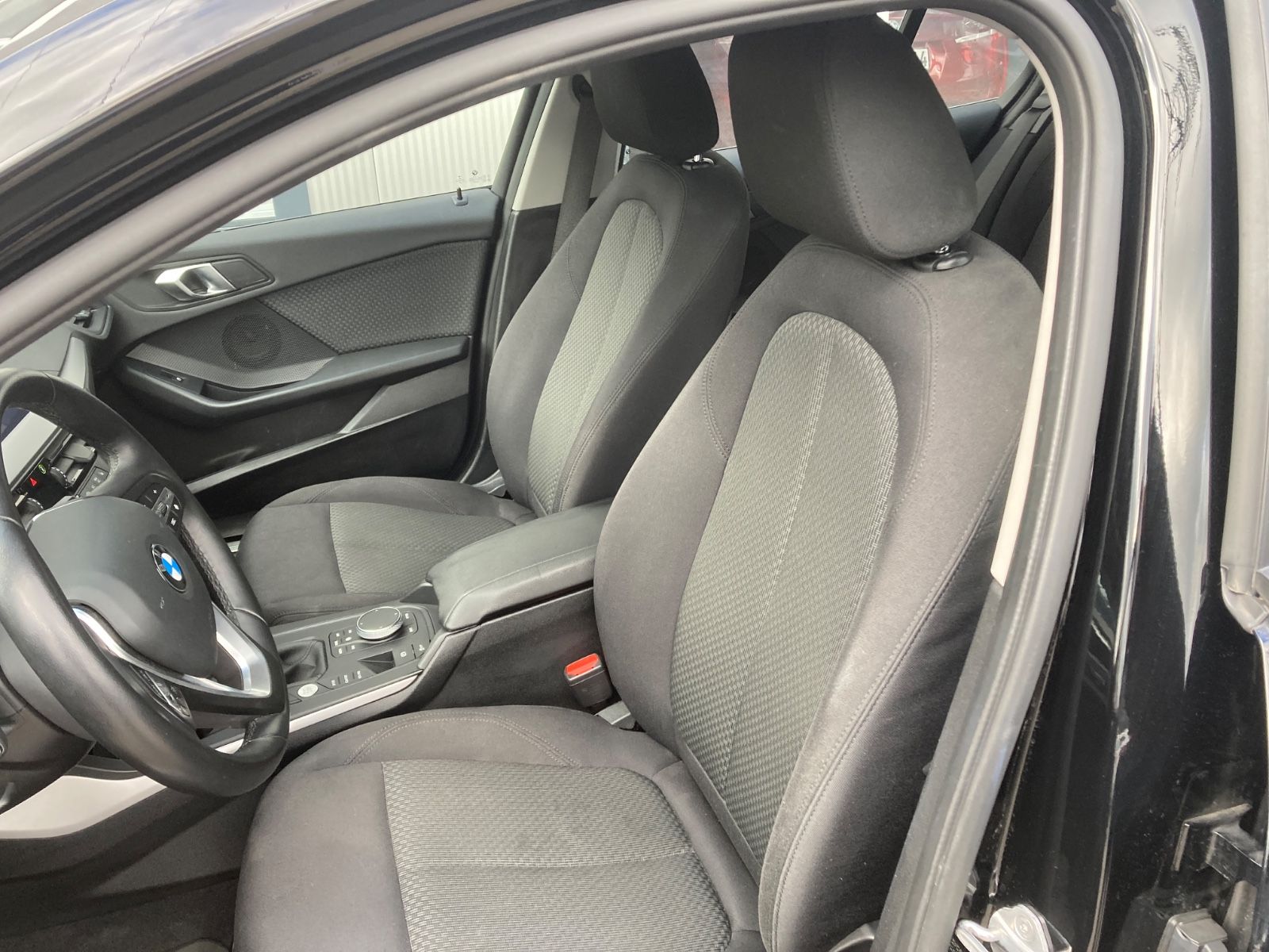 BMW 118i Advantage *WLAN*PDC*Navi*Sitzh*LED foto 11