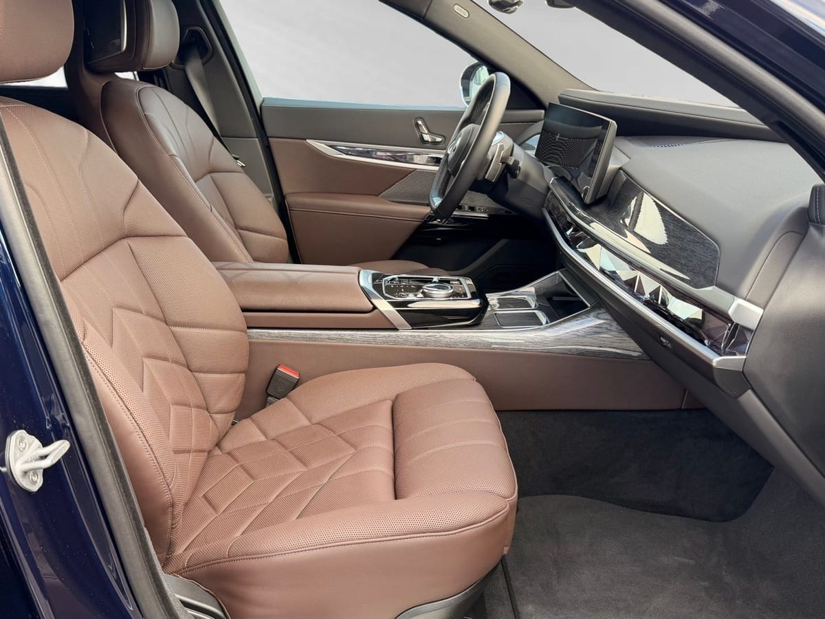 BMW 750e xDrive Lr. 1.091,- br. o.Anz. 48Mon/10`Km p foto 9