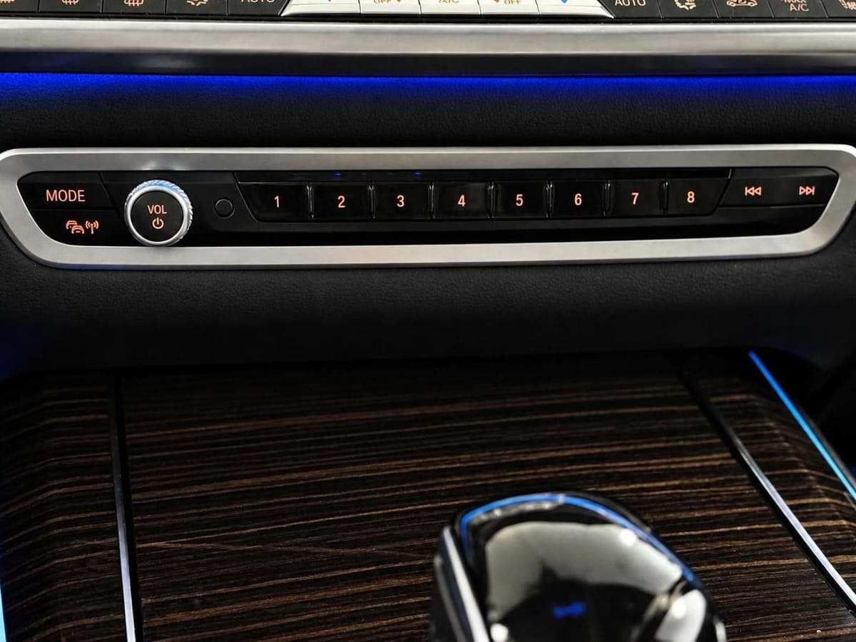 BMW X5 xDrive 40 i M Sport LED KAMERA AHK foto 24