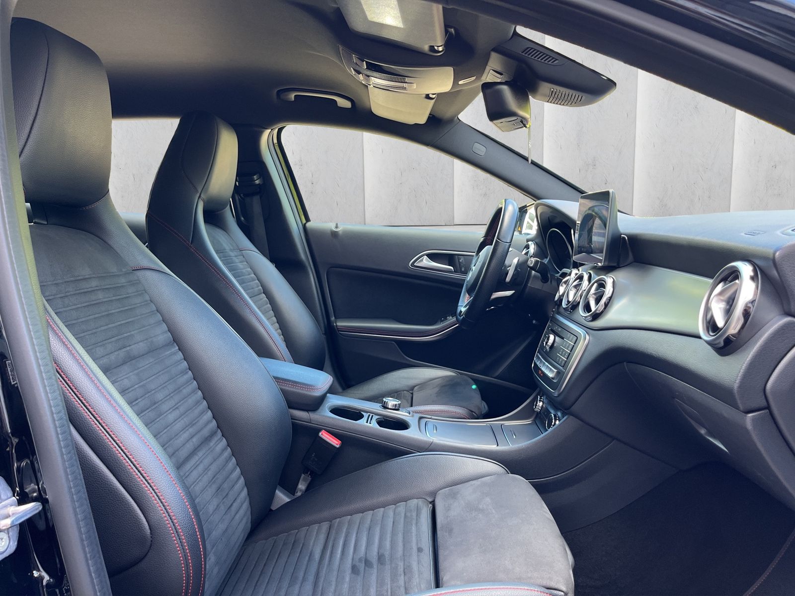 Mercedes-Benz GLA 200*Automatik*AMG Line*LED*SHZ*Kam*PDC*NAVI* foto 16