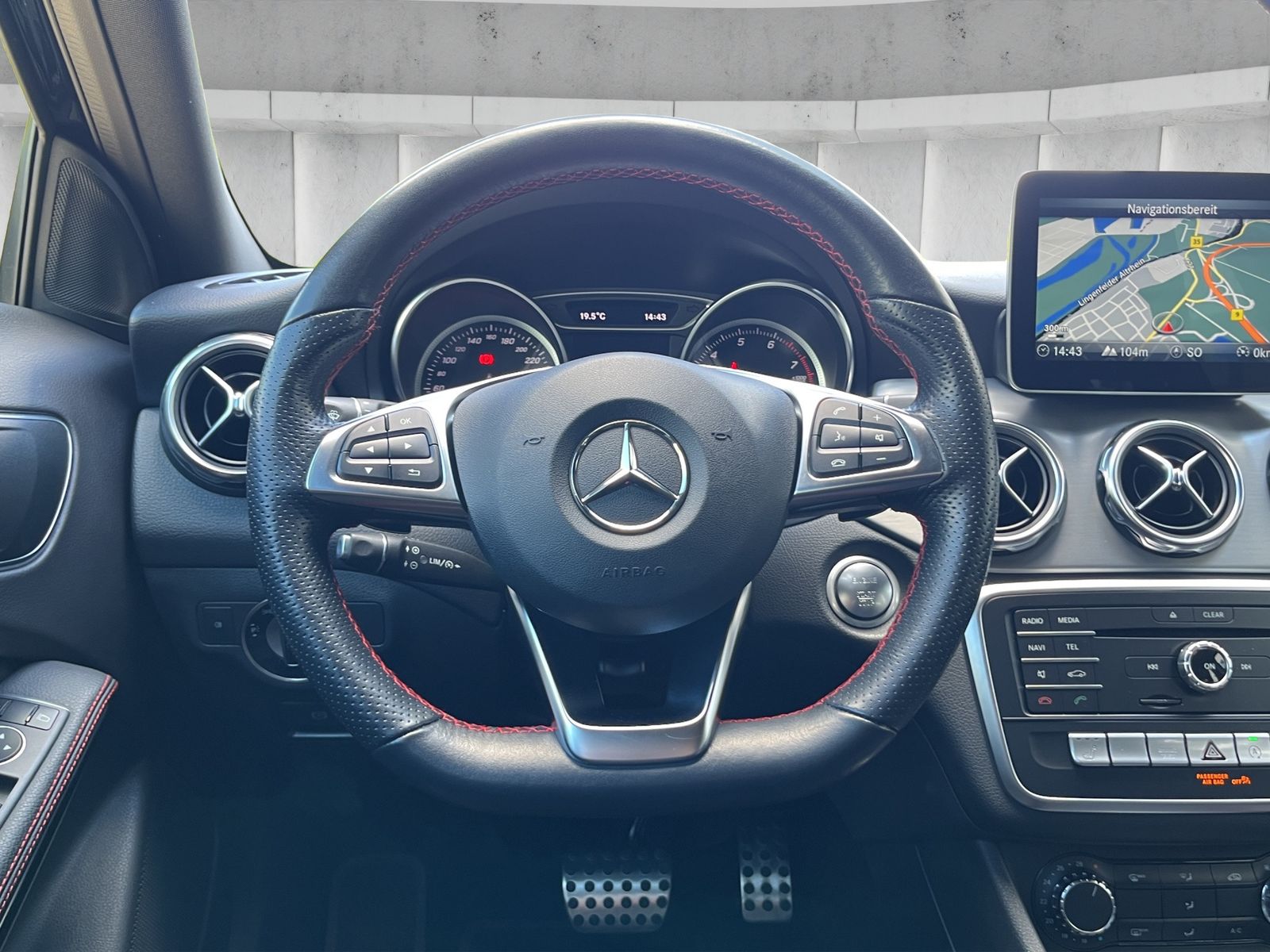 Mercedes-Benz GLA 200*Automatik*AMG Line*LED*SHZ*Kam*PDC*NAVI* foto 18