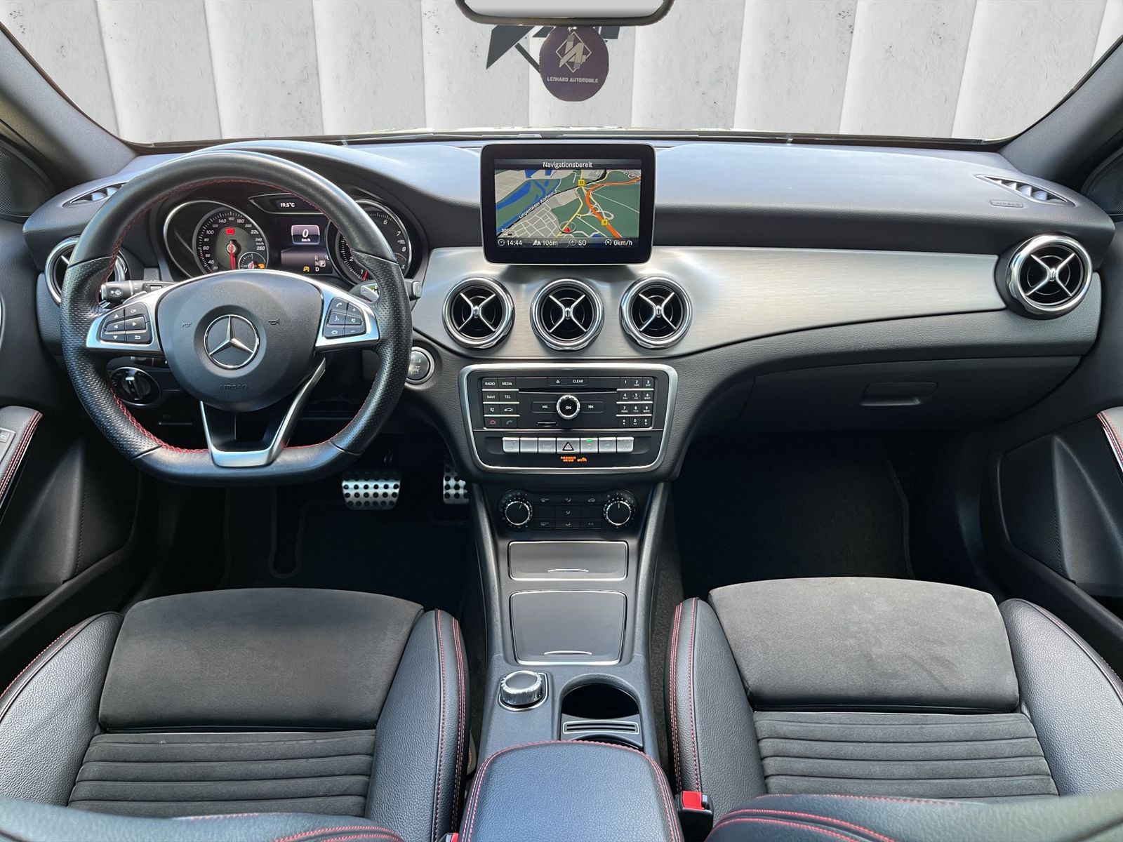 Mercedes-Benz GLA 200*Automatik*AMG Line*LED*SHZ*Kam*PDC*NAVI* foto 25