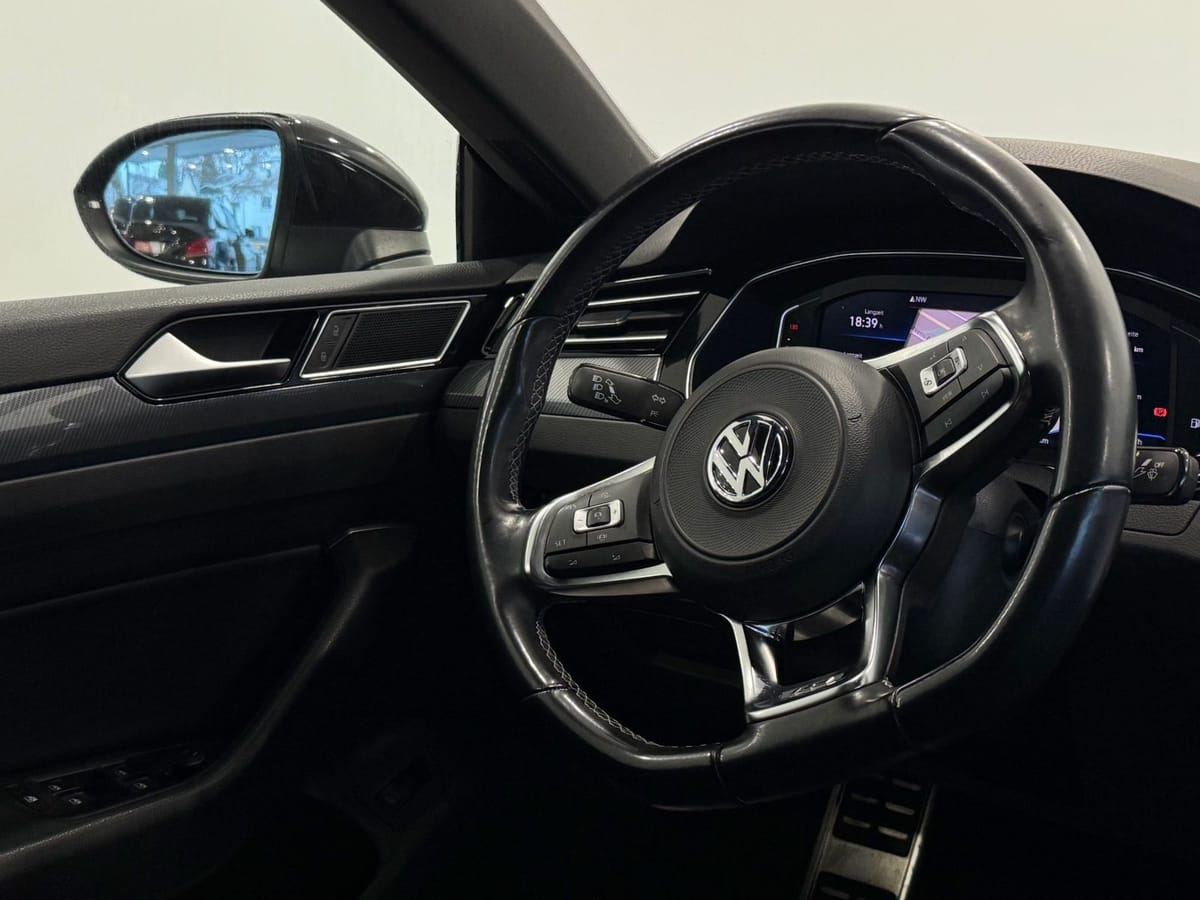 Volkswagen Arteon 2.0 TDI R-Line PANO VIRTUAL KAMERA 1-HAND foto 6