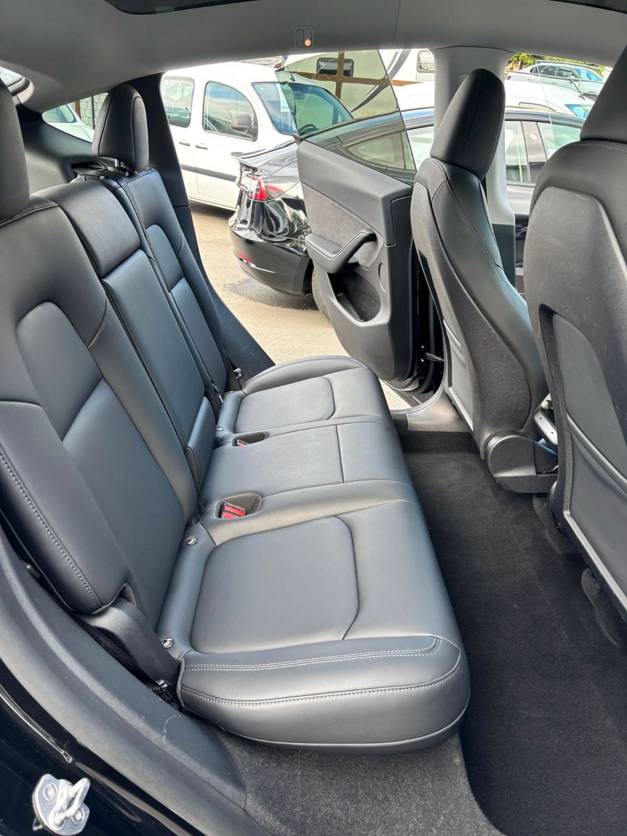 Tesla Model Y Basis RWD # black # AHK # MWST. foto 17