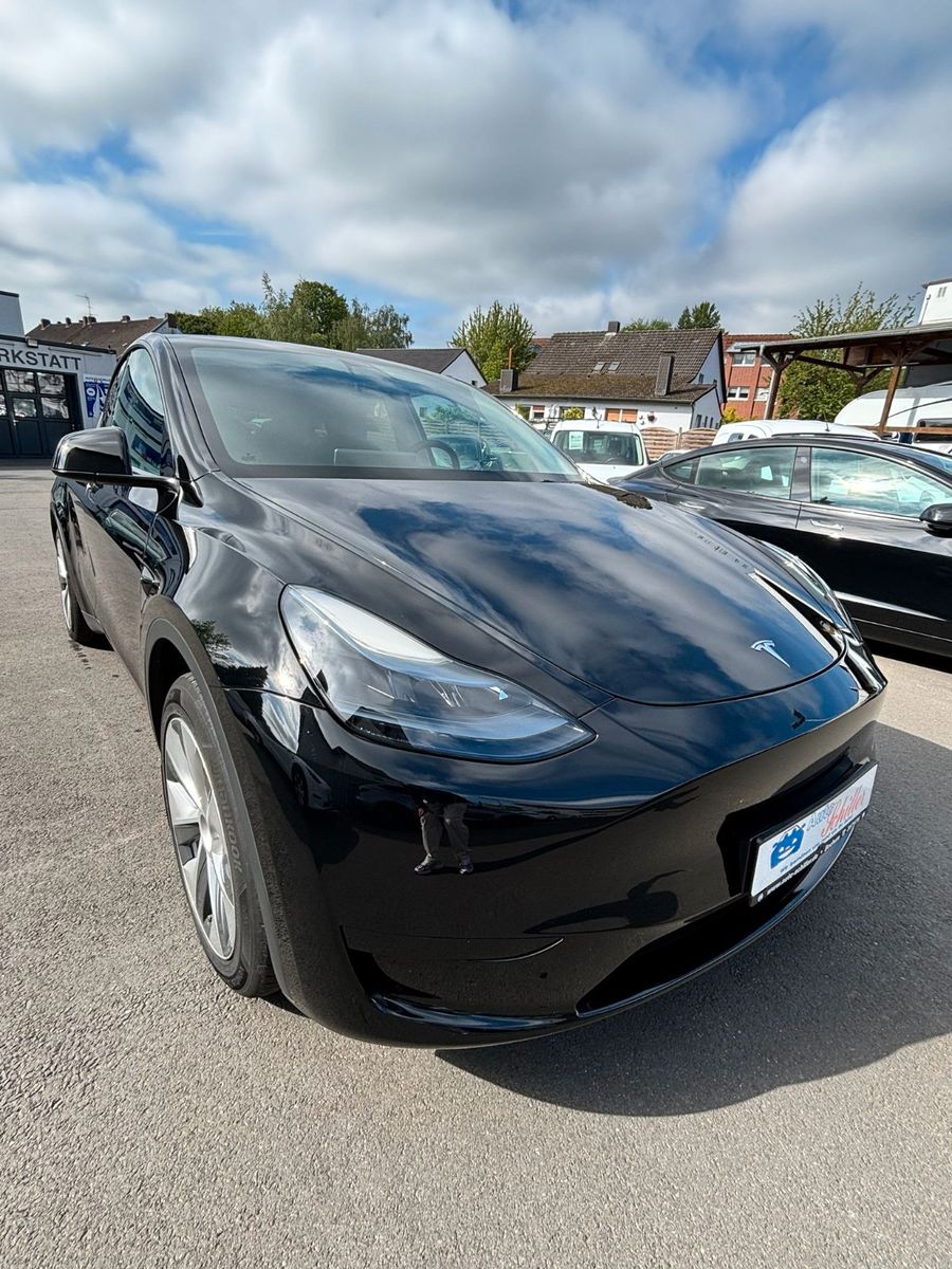 Tesla Model Y Basis RWD # black # AHK # MWST. foto 3
