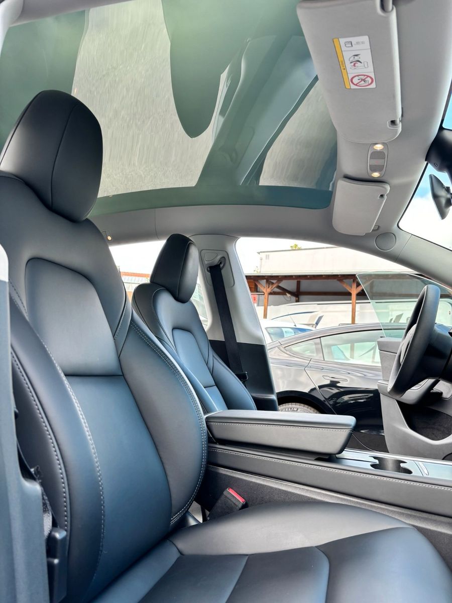 Tesla Model Y Basis RWD # black # AHK # MWST. foto 21