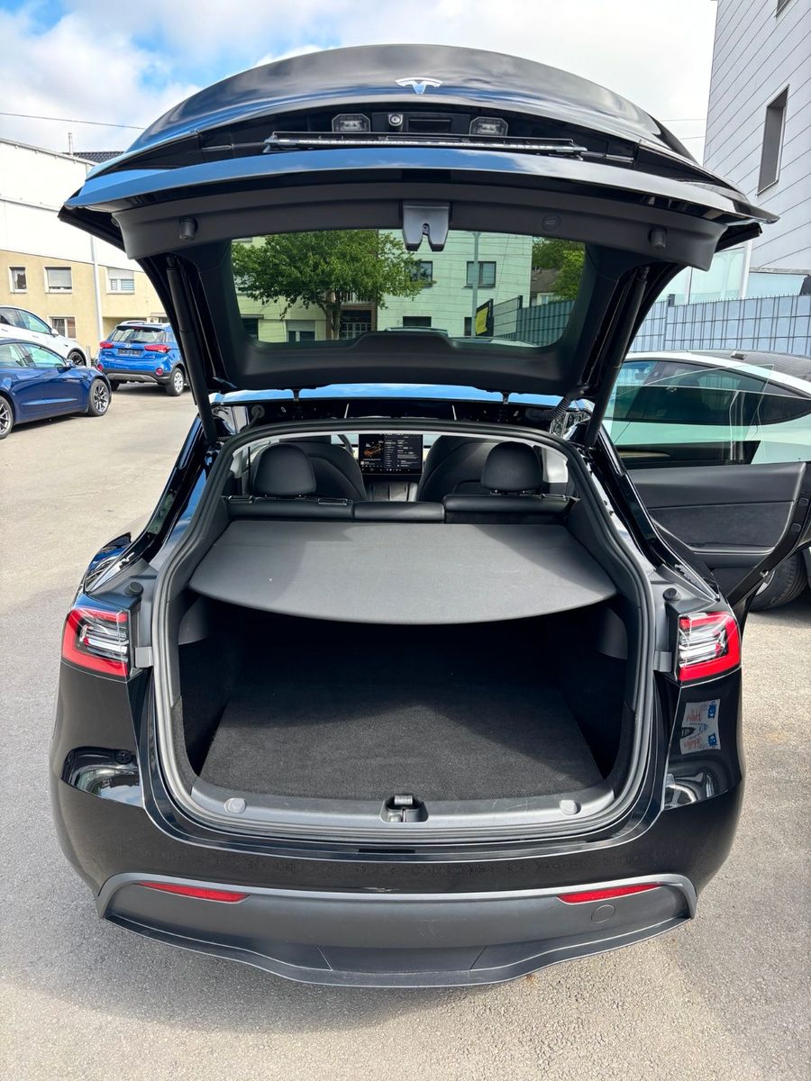 Tesla Model Y Basis RWD # black # AHK # MWST. foto 8