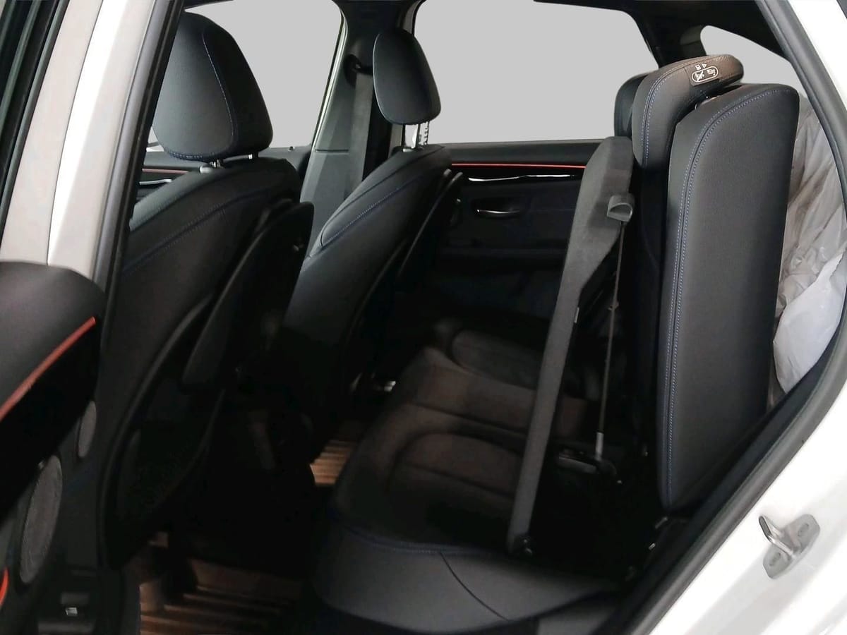 BMW 225 Active Tourer xe i Performance M Sport Pano- foto 8