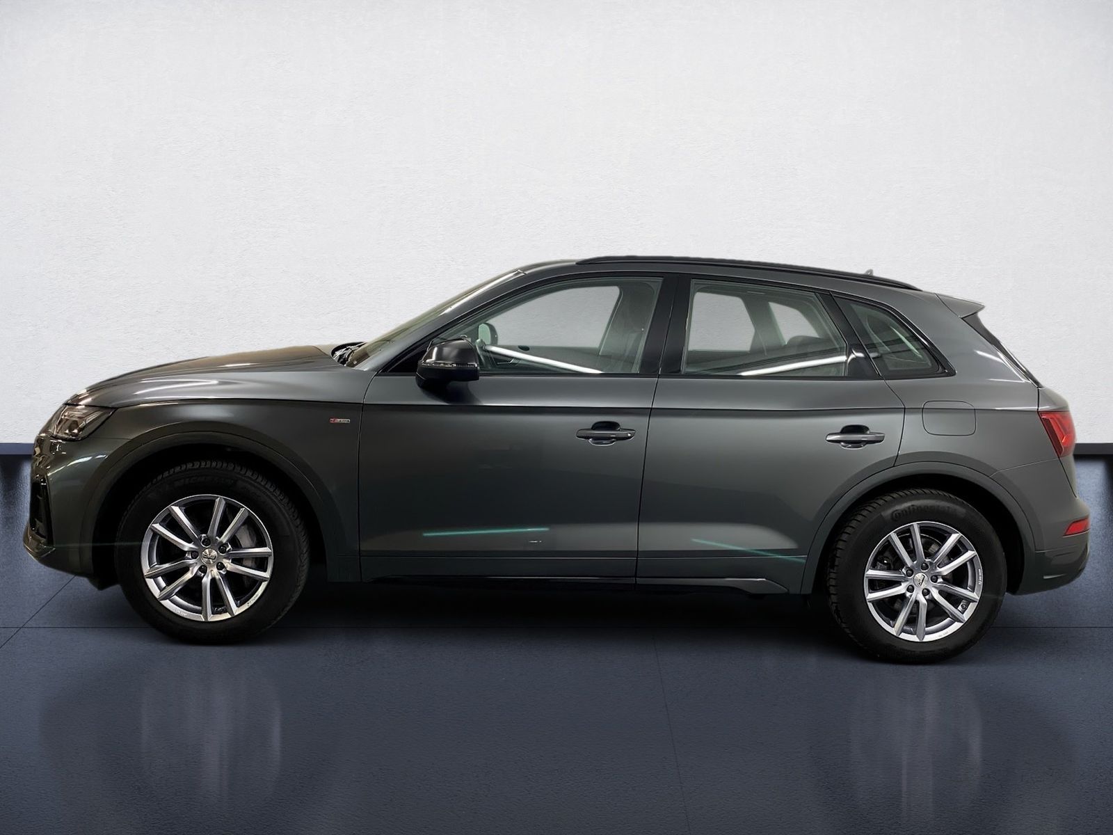 Audi Q5 TFSI e S line S line 50 TFSI e quattro 220(29 foto 3