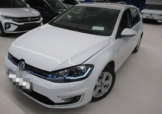 Volkswagen e-Golf foto 2