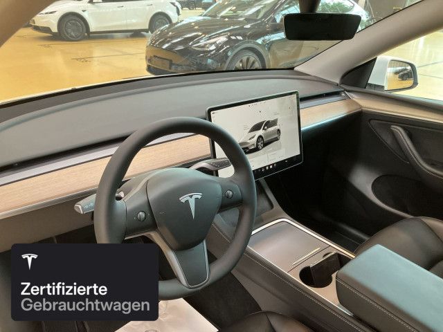 Tesla Model Y Rear-Wheel Drive foto 11