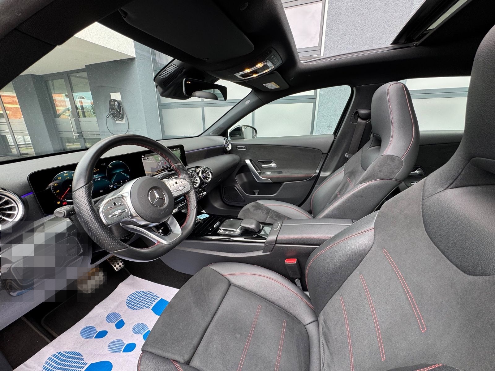 Mercedes-Benz A 200 d 8G-DCT "AMG Line" Pano/MBUX/LED/1.Hd. foto 13