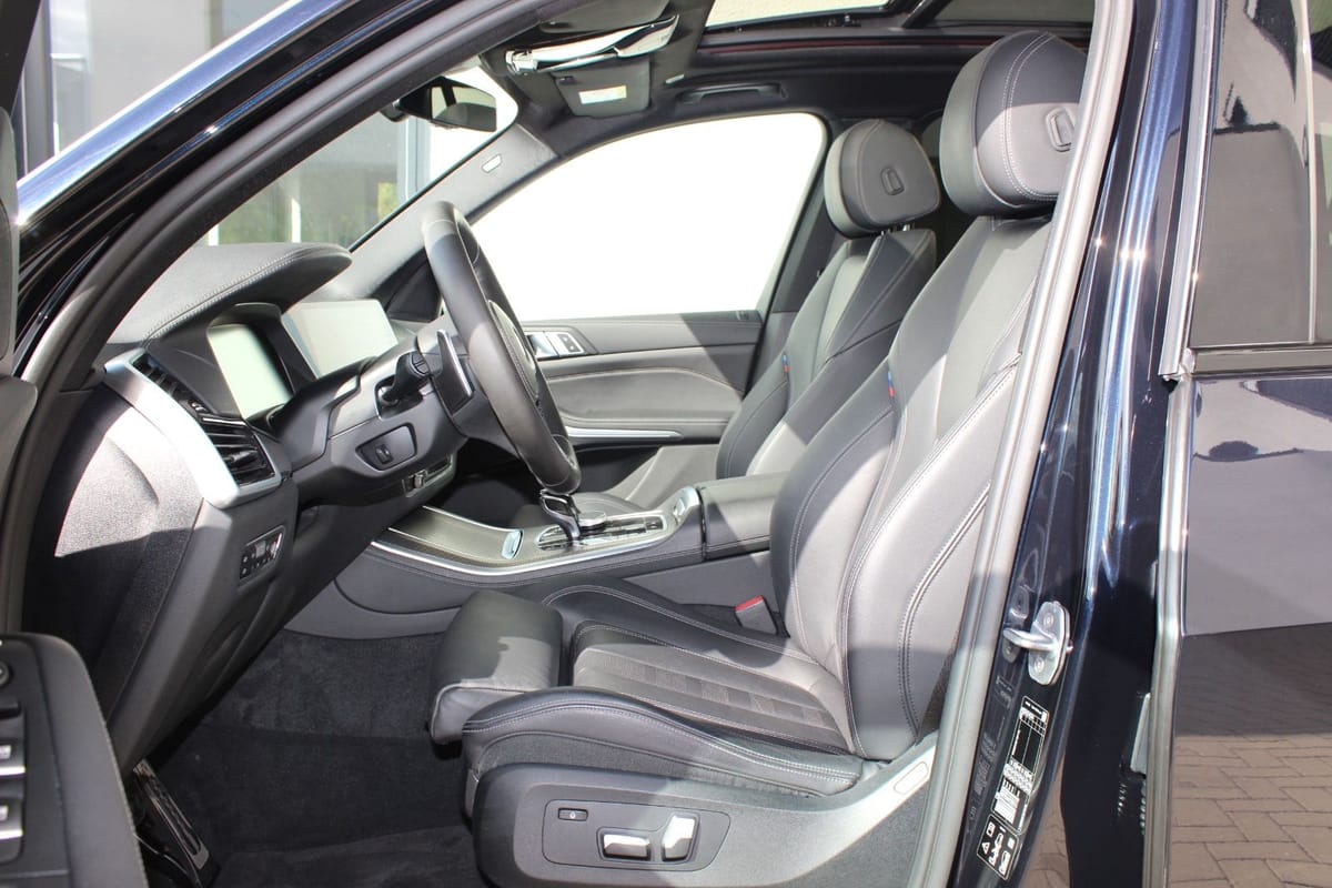 BMW X5 xDrive 25d M-PAKET PANO-HUD-AHK-KEYLESS 1-HD foto 11