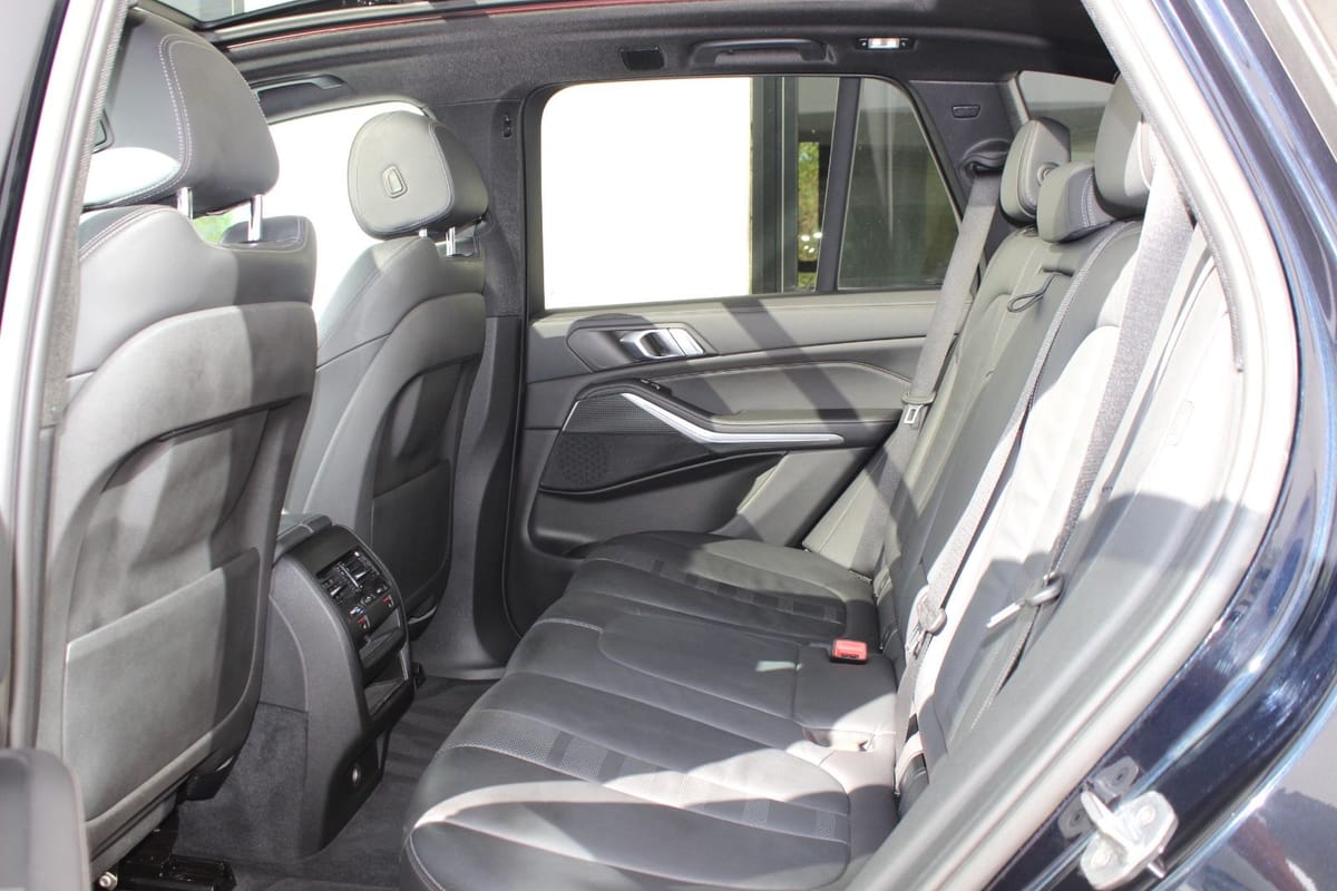 BMW X5 xDrive 25d M-PAKET PANO-HUD-AHK-KEYLESS 1-HD foto 17