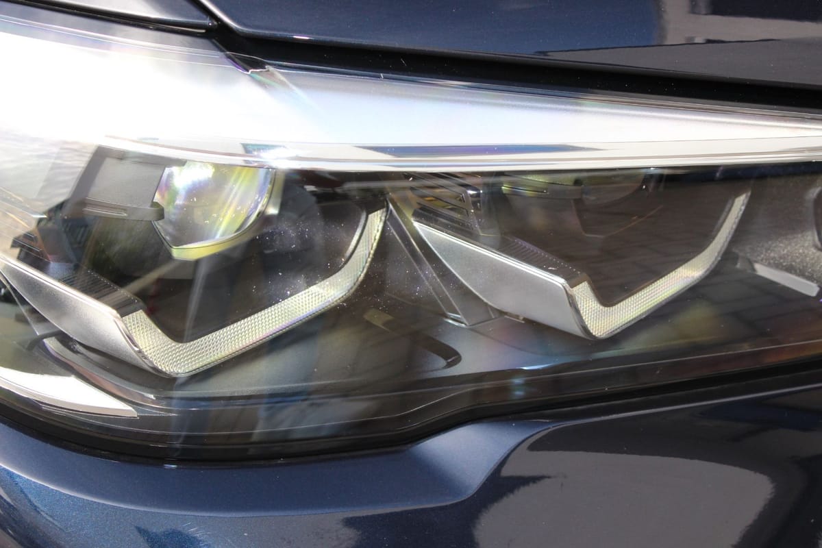 BMW X5 xDrive 25d M-PAKET PANO-HUD-AHK-KEYLESS 1-HD foto 6