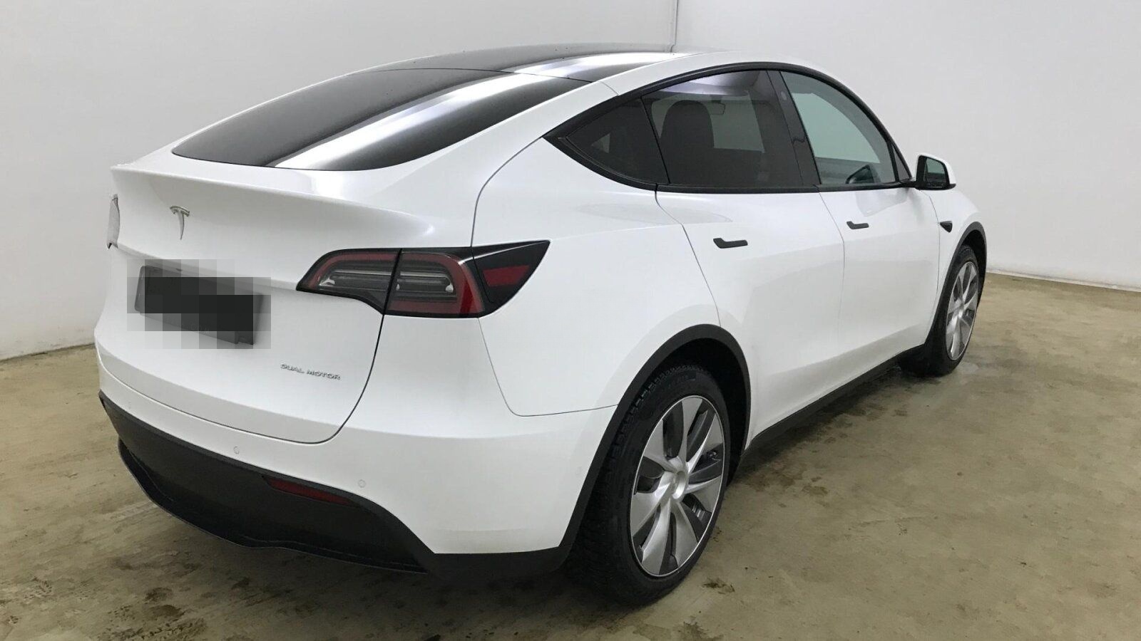 Tesla Model Y Long Range Dual Motor A.pilot Pr. Int. foto 2
