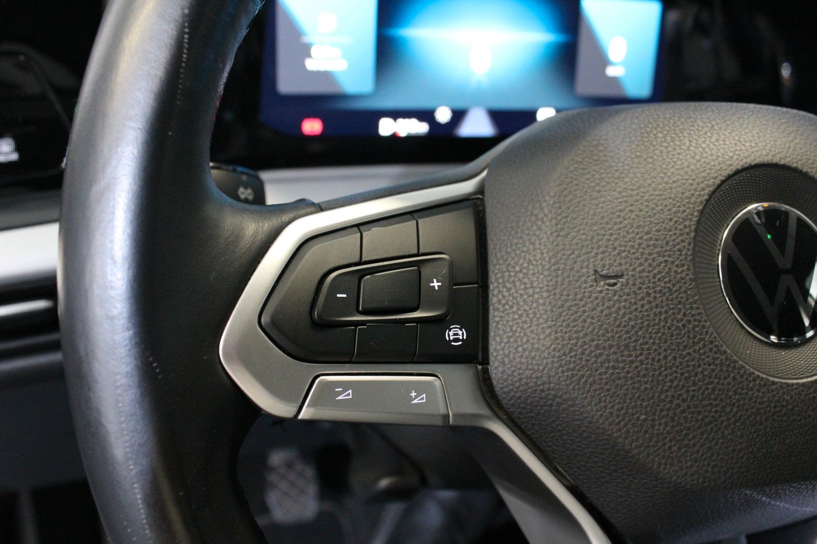 Volkswagen Golf VIII Limousine*Carplay*LED*Lane Assist*Top* foto 24