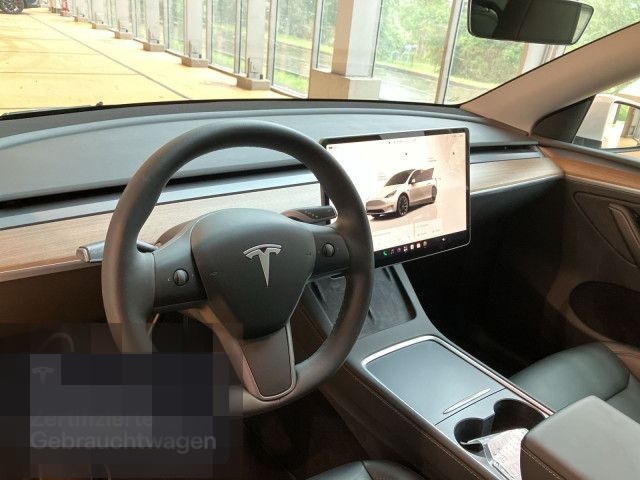 Tesla Model Y Long Range AWD foto 11