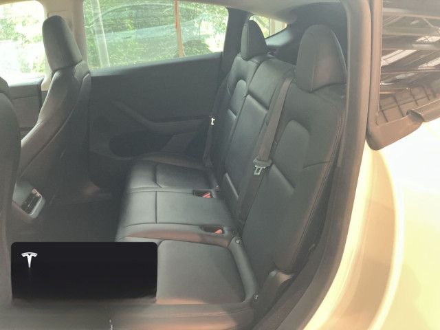 Tesla Model Y Long Range AWD foto 12