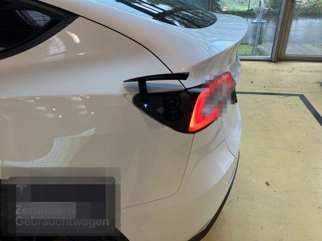 Tesla Model Y Long Range AWD foto 19