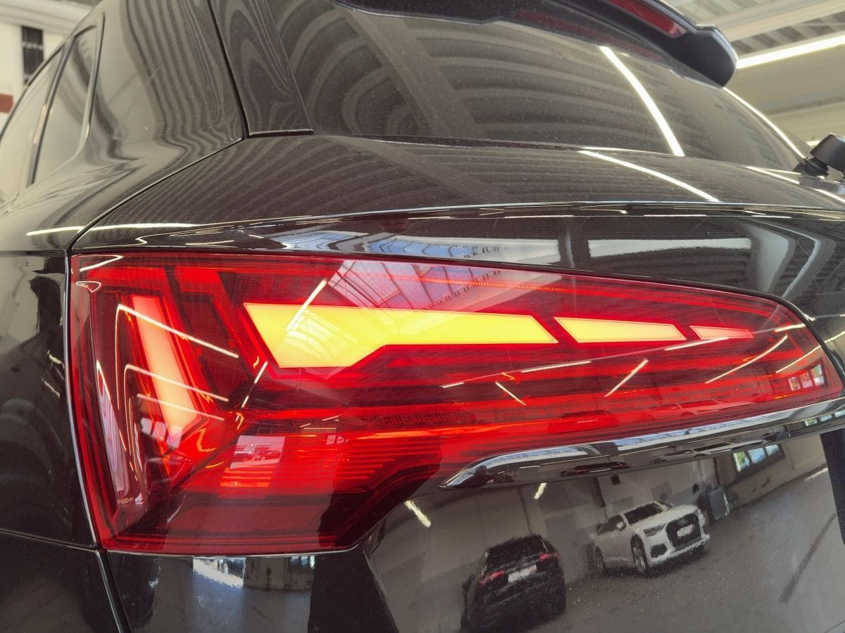 Audi SQ5 3.0 TDI quattro Matrix B&O Kamera AHK Luftf foto 17