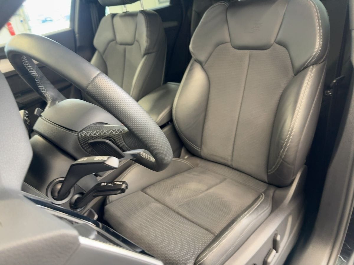 Audi SQ5 3.0 TDI quattro Matrix B&O Kamera AHK Luftf foto 18