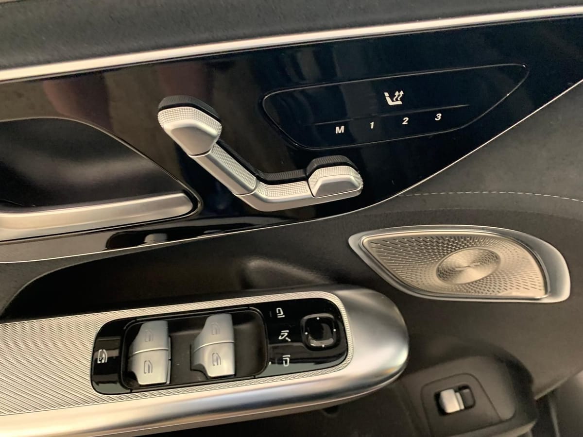 Mercedes-Benz EQE 500 4M AMG Line DigiLight FahrP 360° Memory foto 12