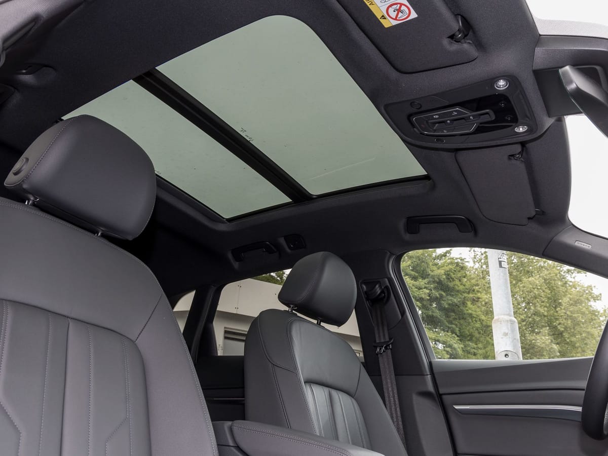 Audi e-tron 55 quattro advanced PANORAMA LUFTFEDERUNG foto 11