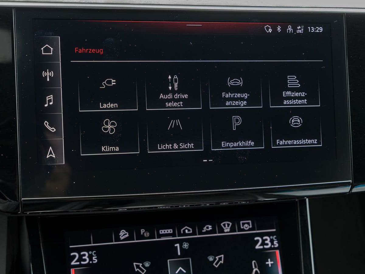 Audi e-tron 55 quattro advanced PANORAMA LUFTFEDERUNG foto 12