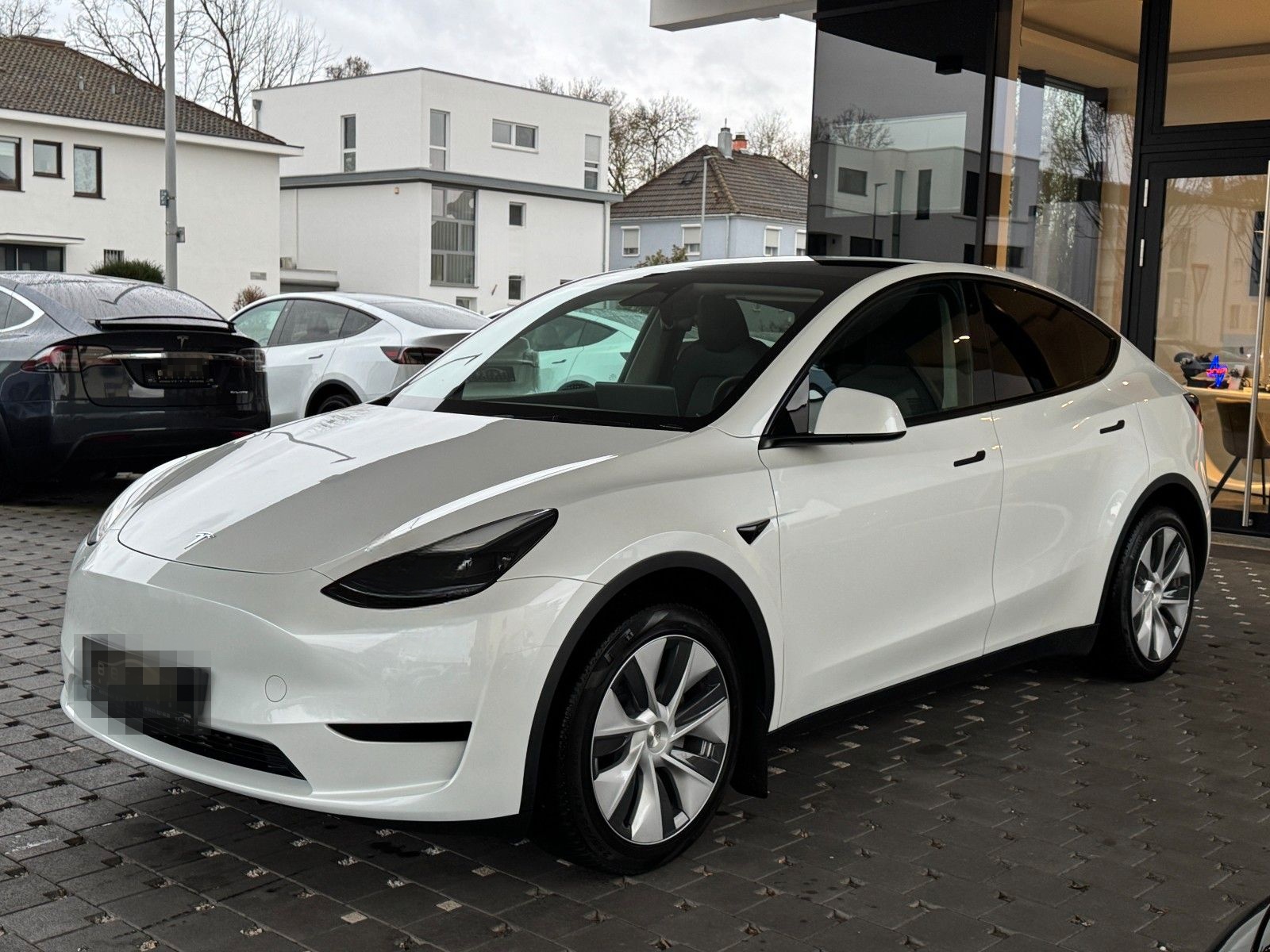 Tesla Model Y Premium Long Range Dual AWD|1.H|SoH 92% foto 5