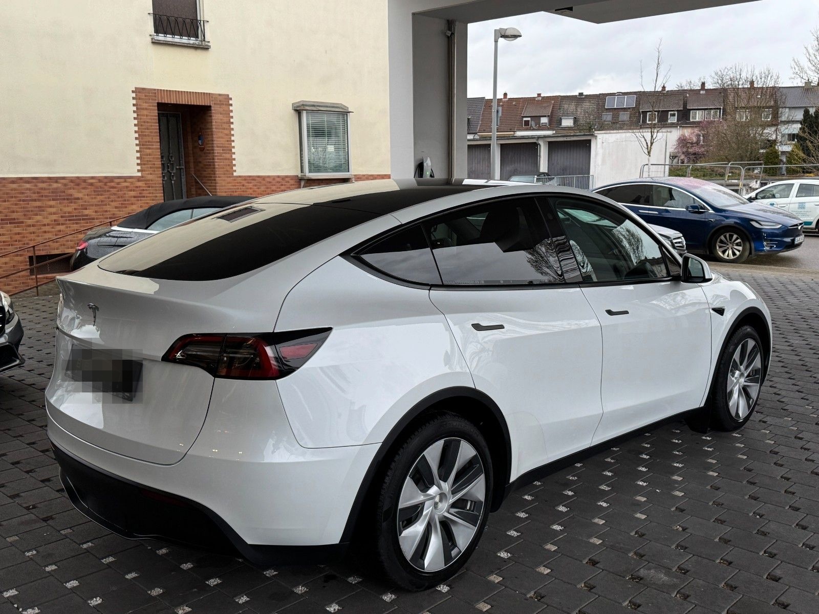 Tesla Model Y Premium Long Range Dual AWD|1.H|SoH 92% foto 10