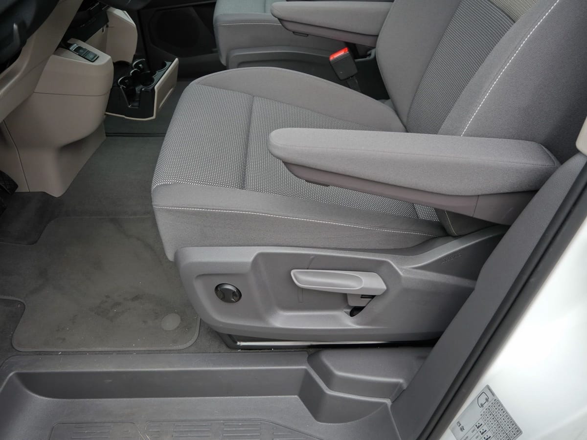 Volkswagen T7 Multivan Langversion Life 2.0 TDI LÜ*7Sitze* foto 23