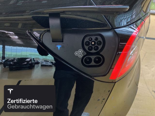 Tesla Model Y Rear-Wheel Drive foto 19